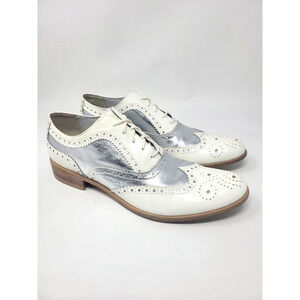 Charles David Wingtip Silver White Patent Italian Leather Oxfords Wmn's Sz 9.5